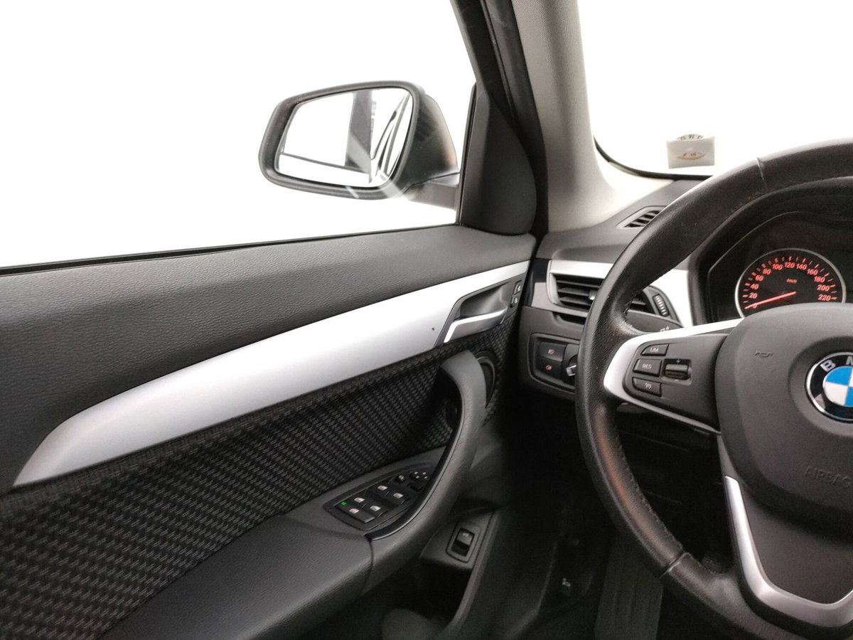 BMW X1 sDrive16d Advantage (15)