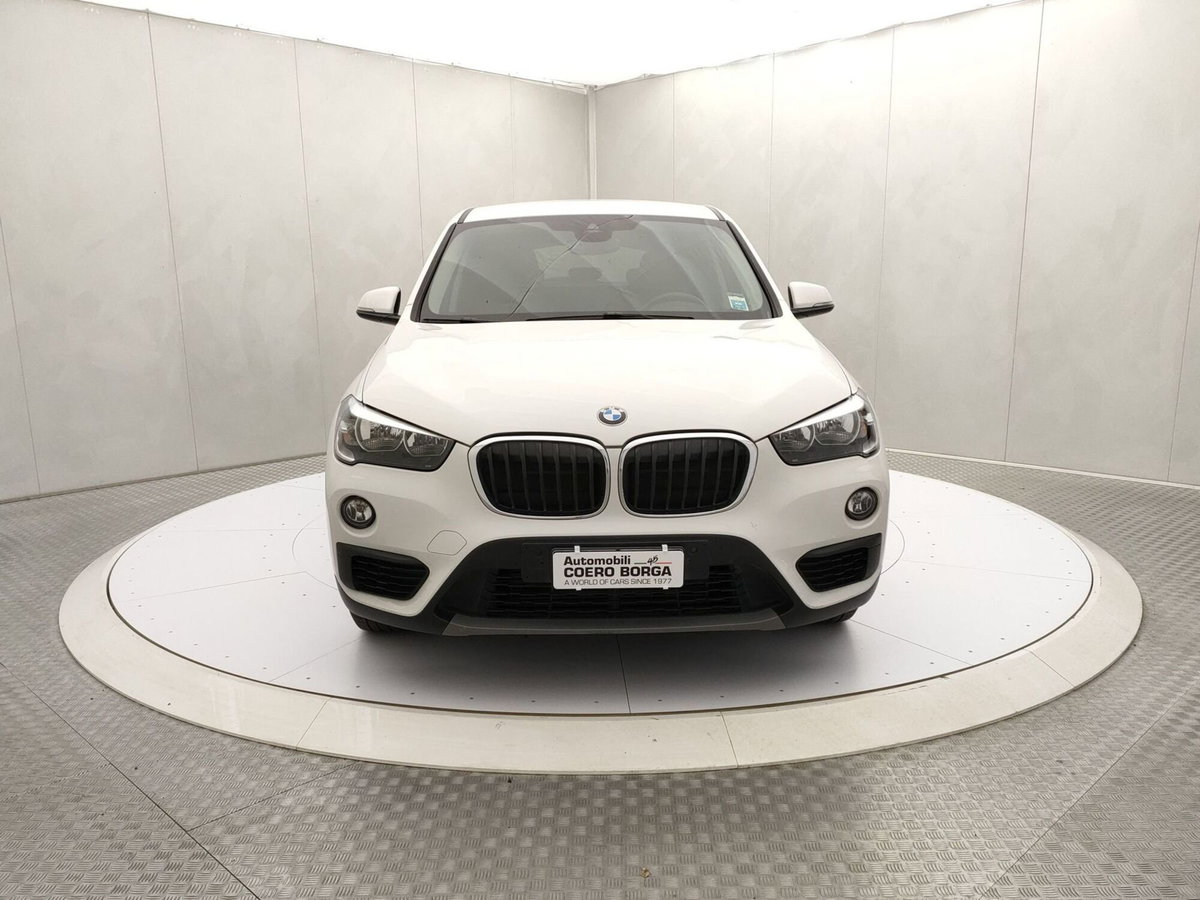 BMW X1 sDrive16d Advantage (2)