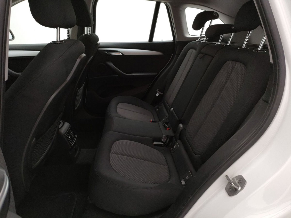 BMW X1 sDrive16d Advantage (8)