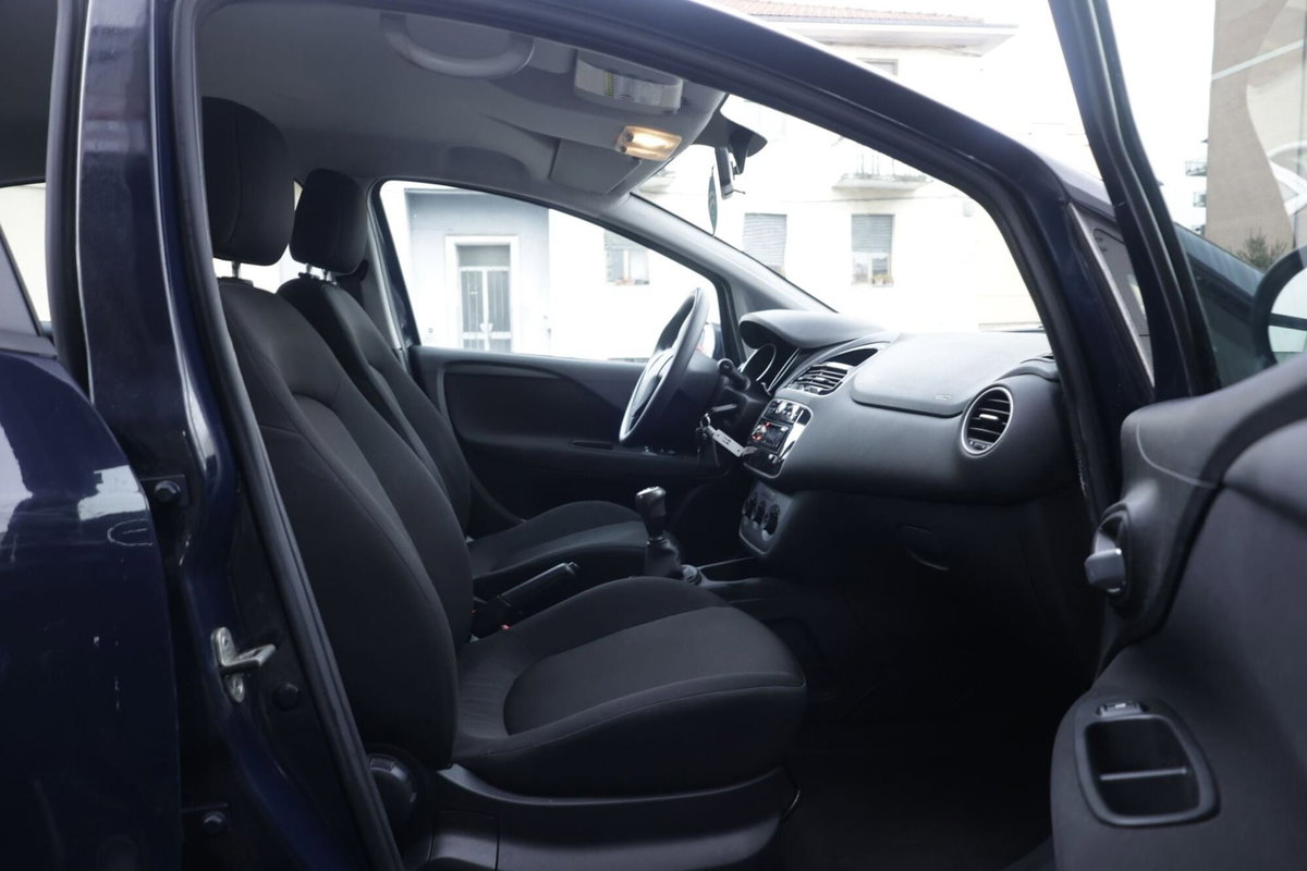 Fiat Punto Evo 1.3 Mjt 75 CV 5 porte Dynamic (10)