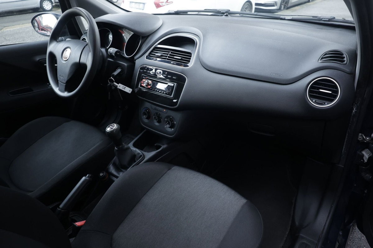 Fiat Punto Evo 1.3 Mjt 75 CV 5 porte Dynamic (8)