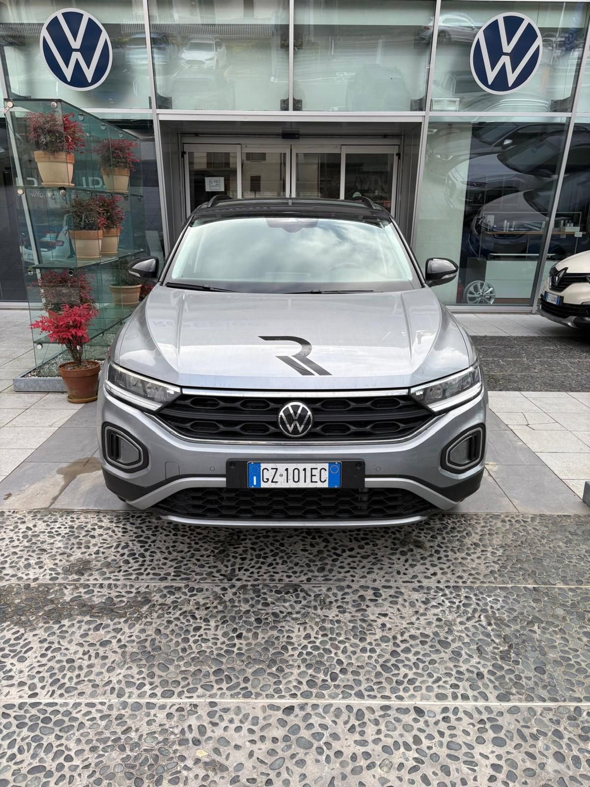Volkswagen T-Roc 1.5 tsi Edition Plus (2)