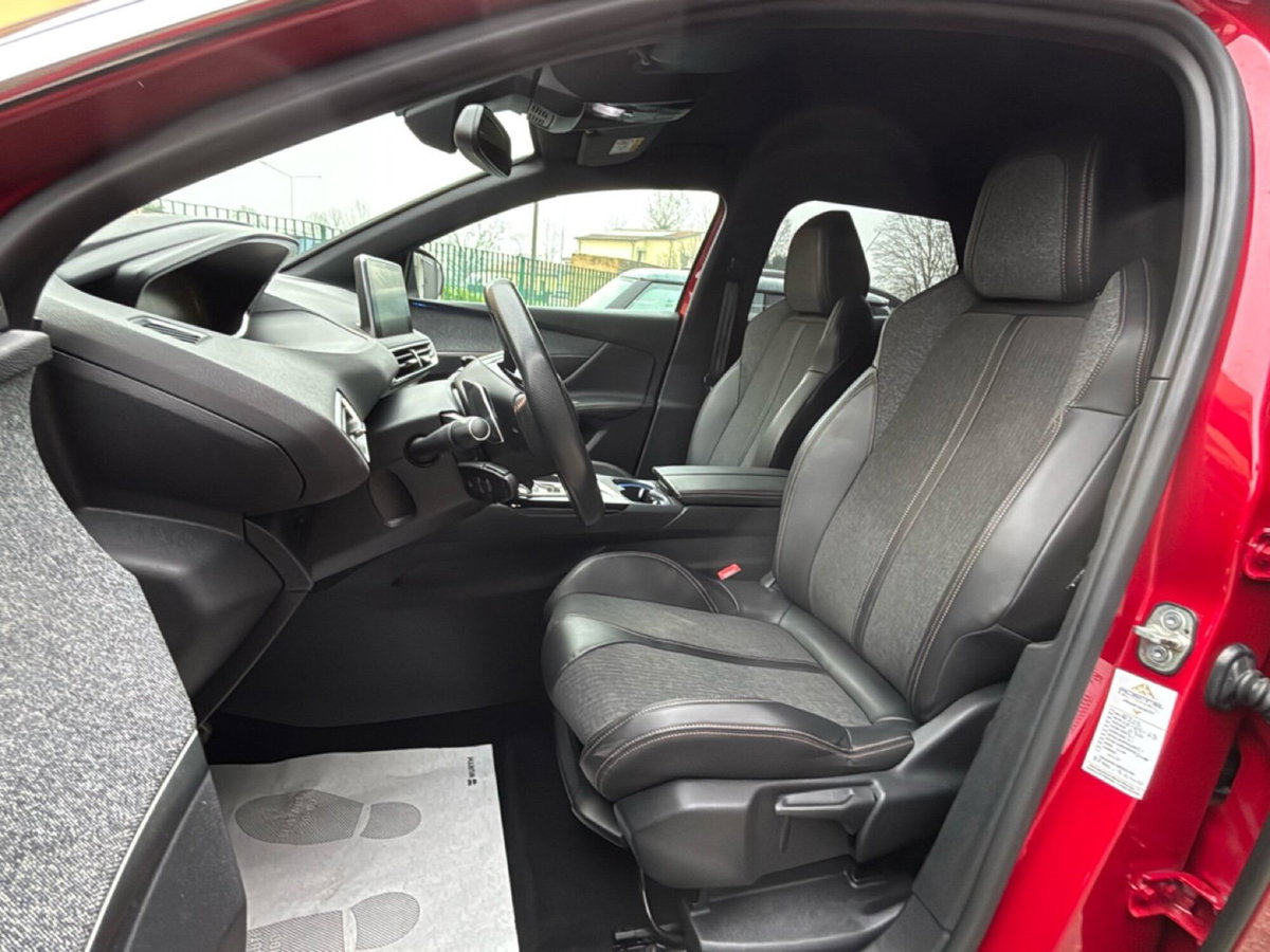 Peugeot 3008 BlueHDi 130 S&S EAT8 GT Line (10)