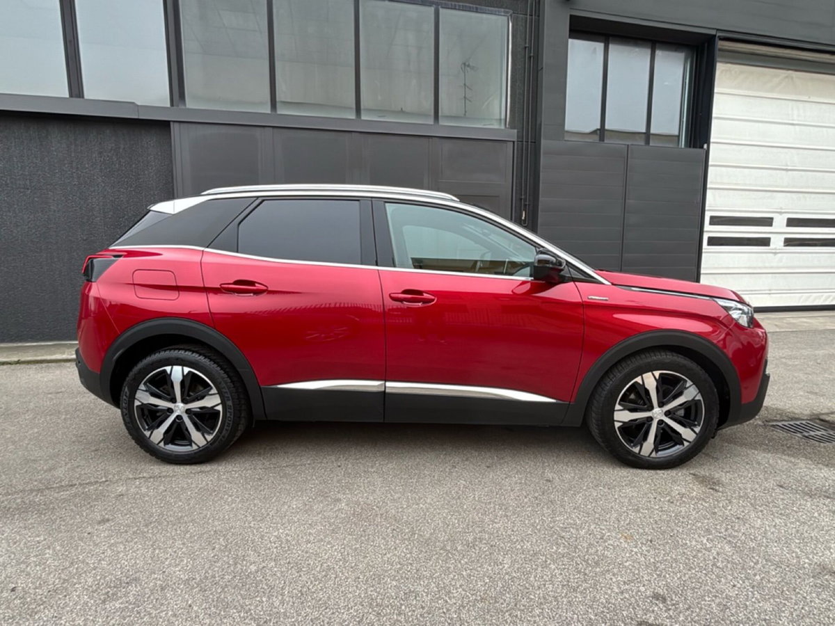 Peugeot 3008 BlueHDi 130 S&S EAT8 GT Line (4)