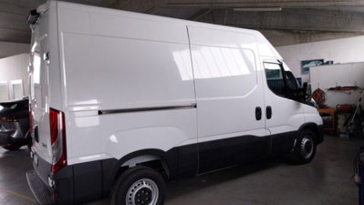 Iveco Daily Furgone 35S12V 2.3 HPT PLM-TM Furgone (2)