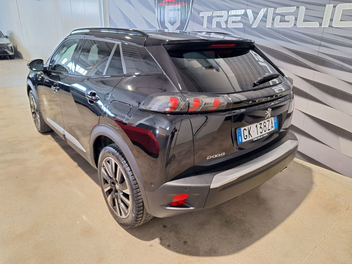 Peugeot 2008 BlueHDi 130 S&S EAT8 GT (4)
