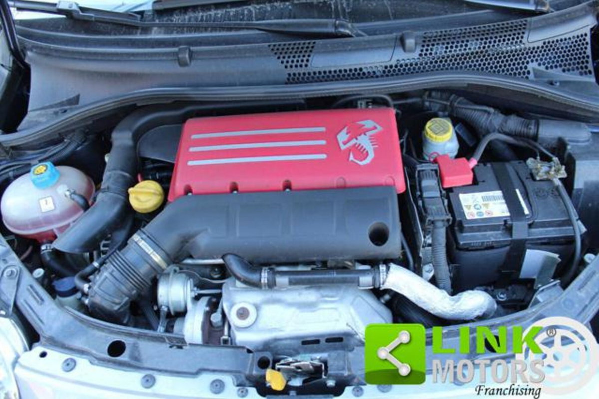 Abarth 695 Cabrio 695 C 1.4 Turbo T-Jet Rivale 175 Anniversary (15)