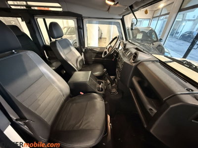 Land Rover Defender 110 2.4 TD4 CrewCab SE (13)