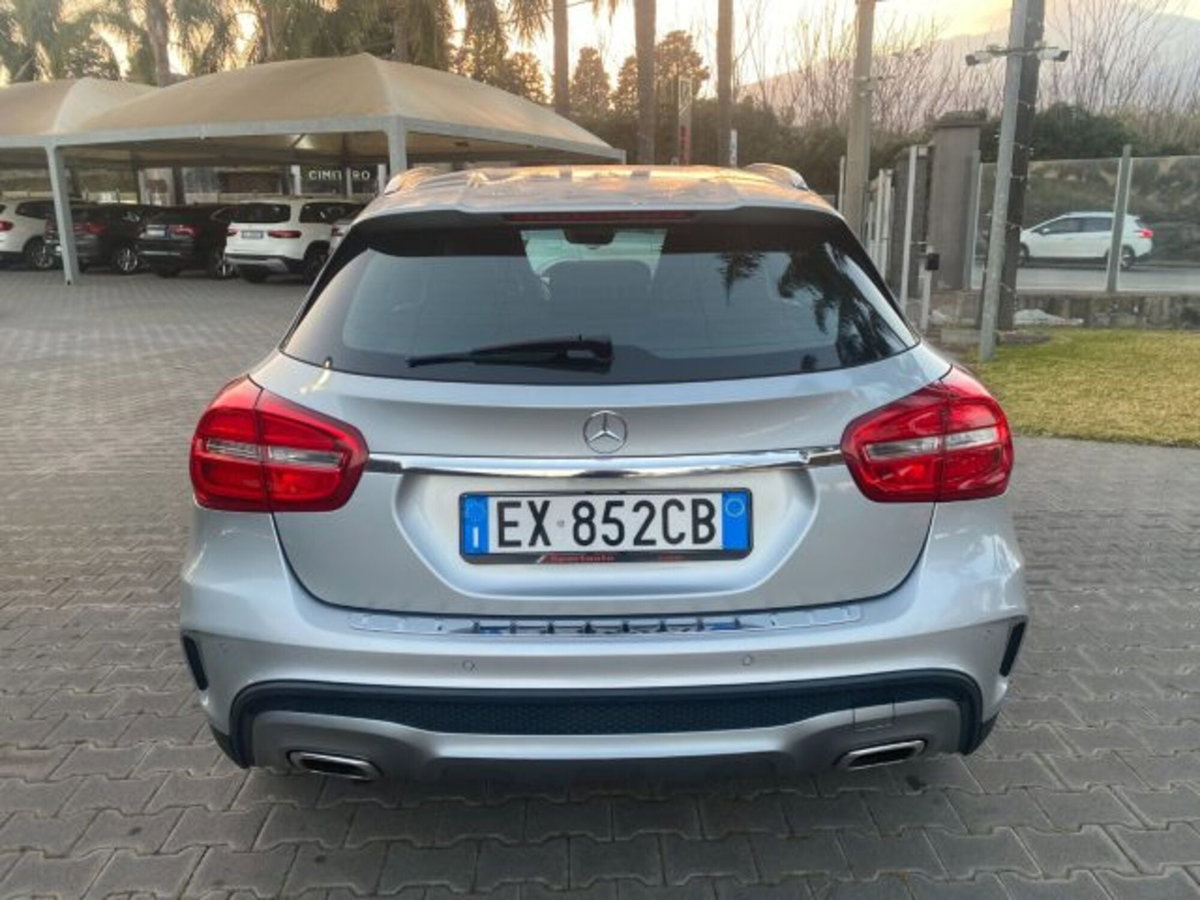 Mercedes-Benz GLA SUV 200 CDI Automatic 4Matic Premium (3)