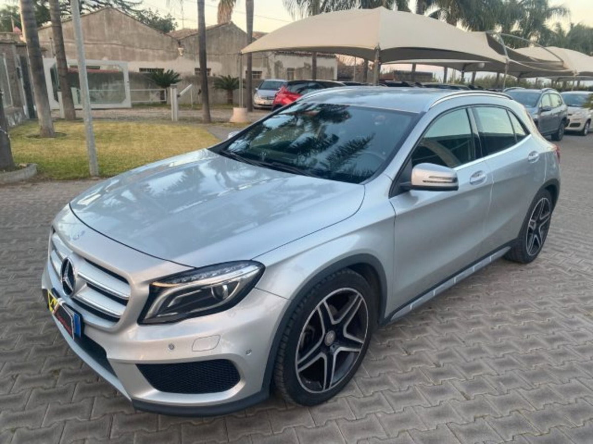 Mercedes-Benz GLA SUV 200 CDI Automatic 4Matic Premium (6)