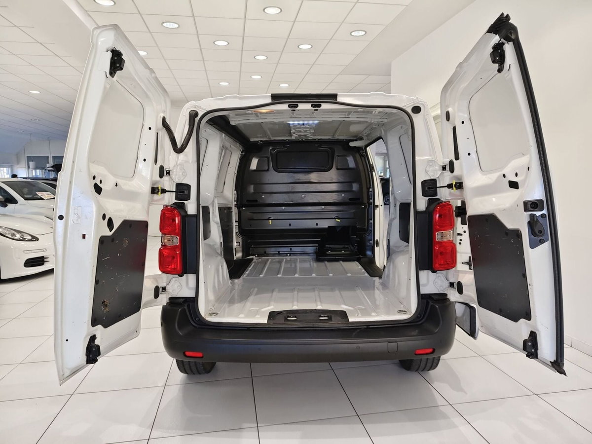 Opel Vivaro Furgone 2.0D 120CV S&S AT8 PL-SL-TN-DC L Furg. Enjoy Mag. (3)
