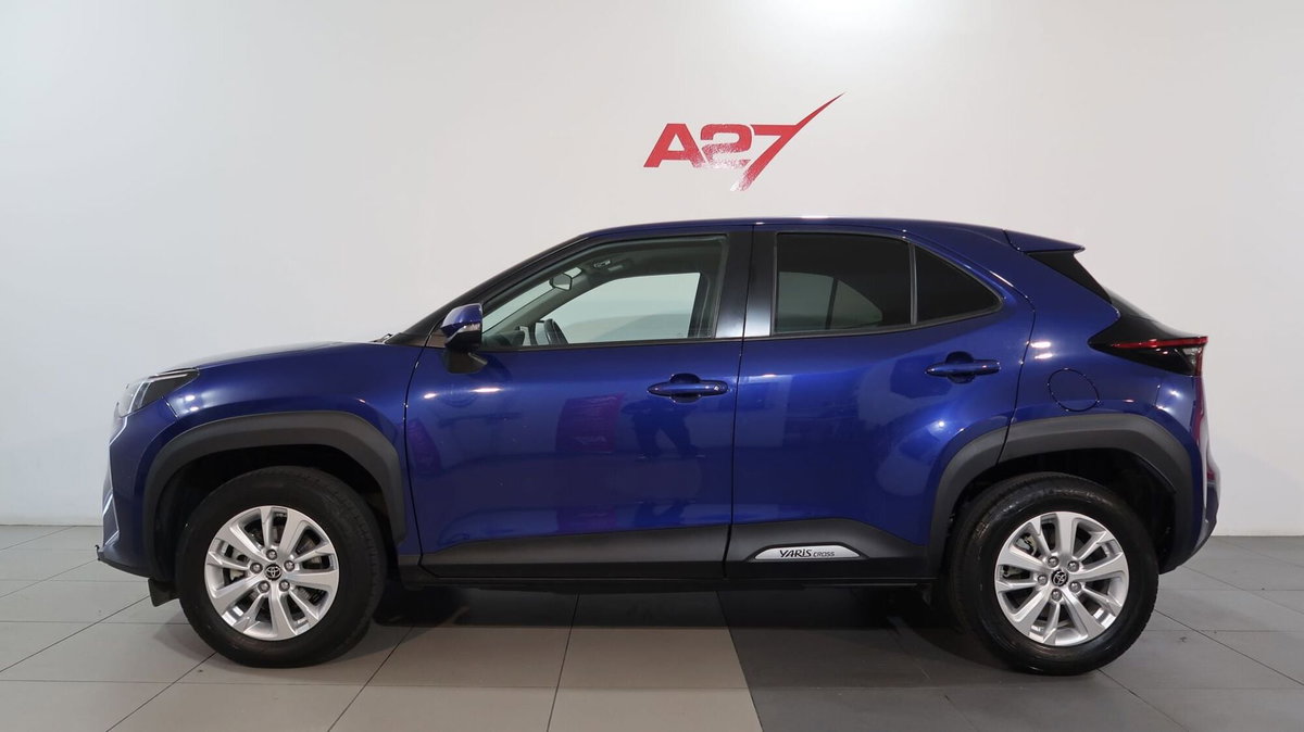 Toyota Yaris Cross 1.5h GR Sport Black Sky fwd 116cv e-cvt (3)