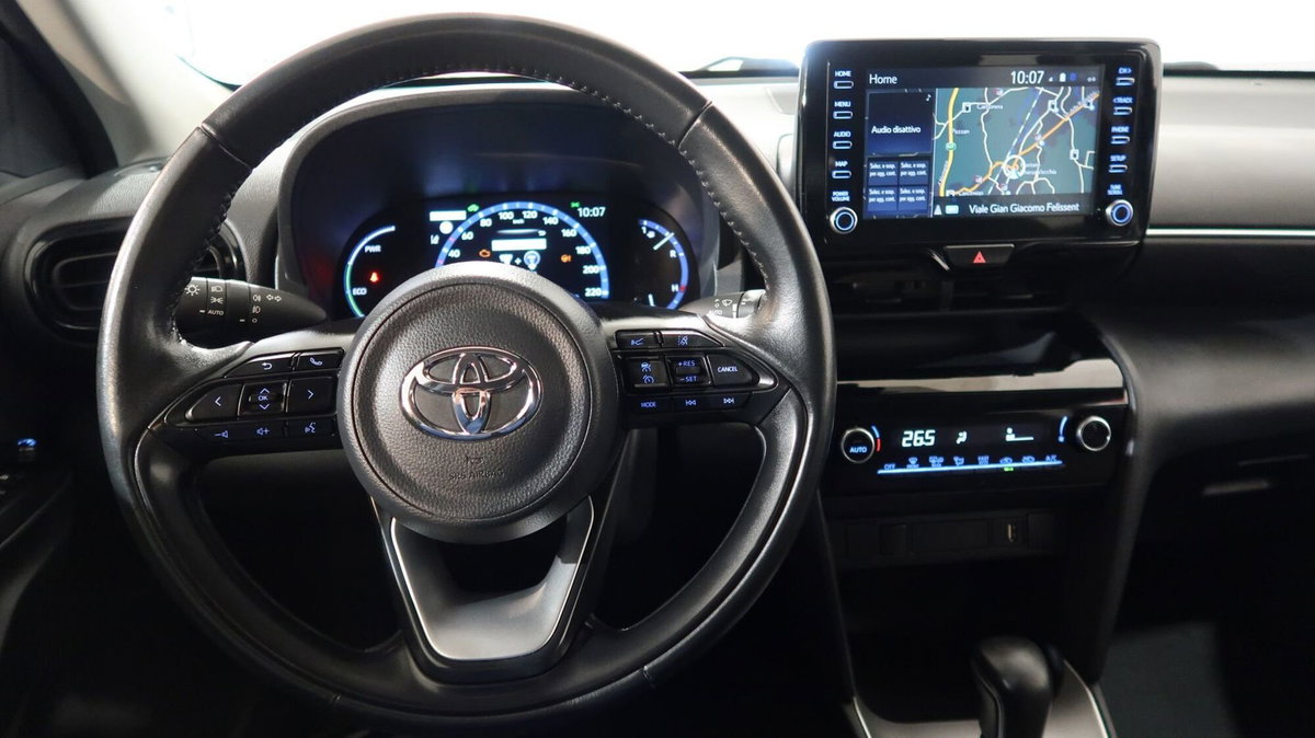 Toyota Yaris Cross 1.5h GR Sport Black Sky fwd 116cv e-cvt (4)