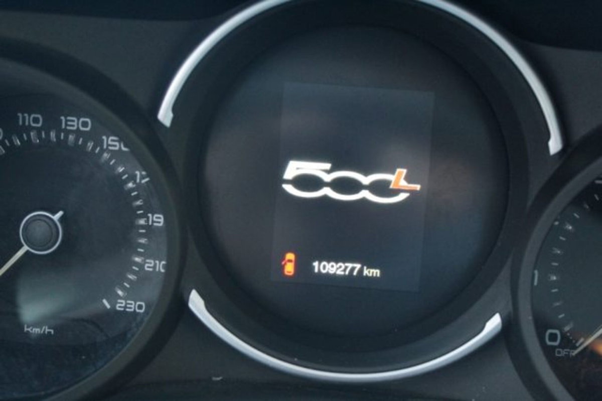 Fiat 500L 1.4 95 CV Pop (8)