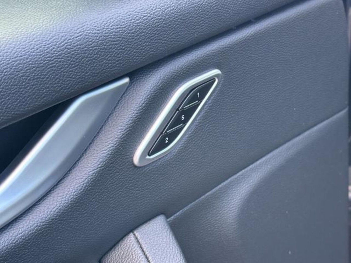 Maserati Levante Levante V6 Diesel AWD Granlusso (18)