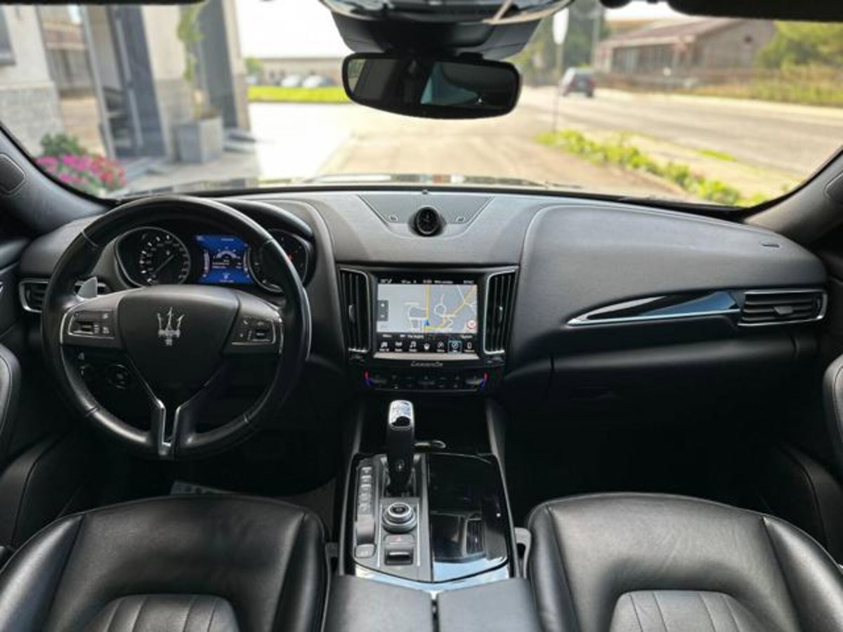 Maserati Levante Levante V6 Diesel AWD Granlusso (7)
