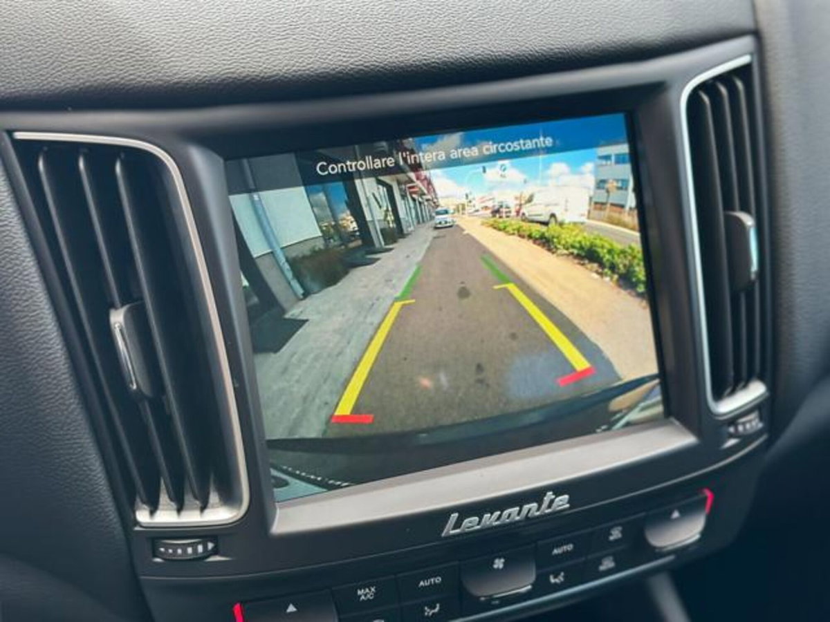 Maserati Levante Levante V6 Diesel AWD Granlusso (9)