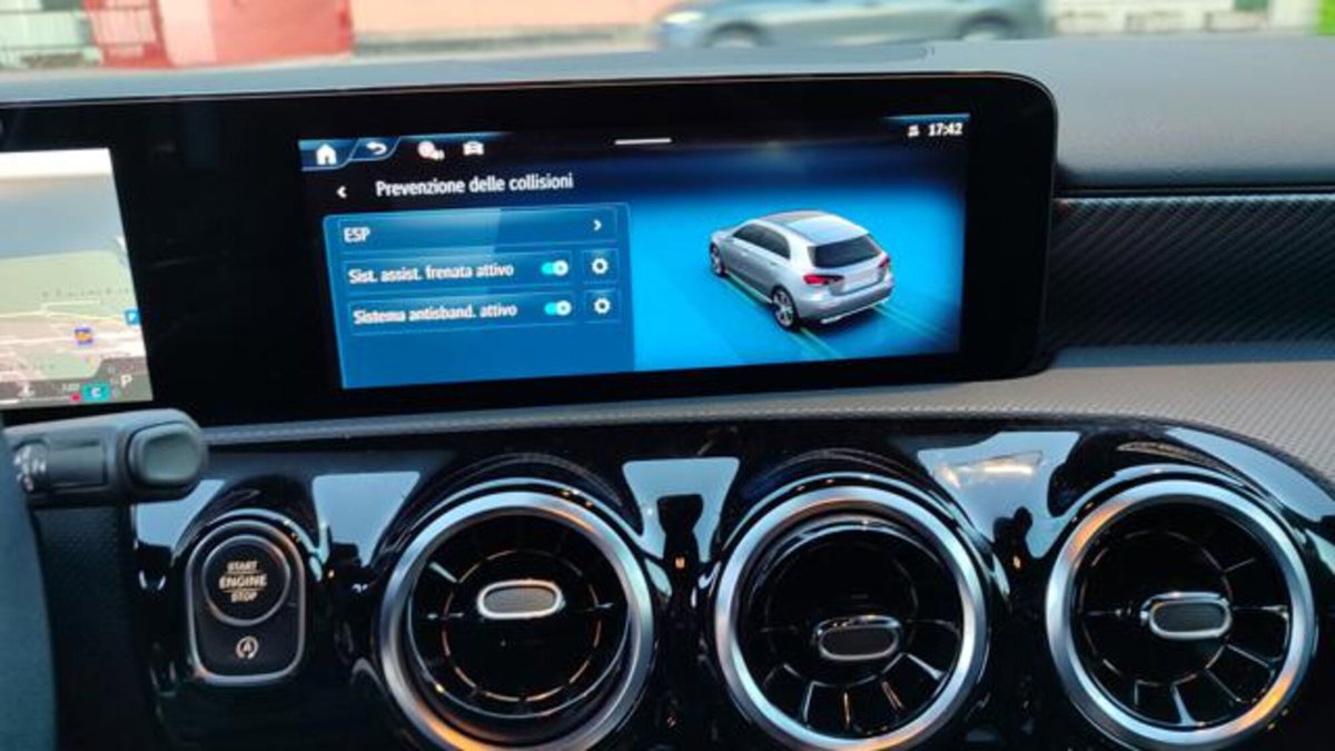 Mercedes-Benz Classe A 180 d Progressive Advanced Plus auto (16)