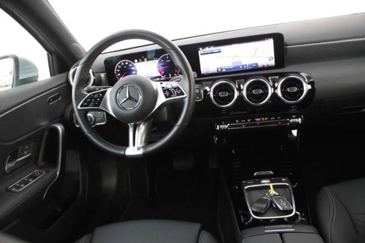 Mercedes-Benz Classe A 180 d Progressive Advanced Plus auto (6)