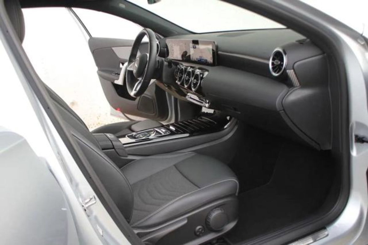 Mercedes-Benz Classe A 180 d Progressive Advanced Plus auto (8)