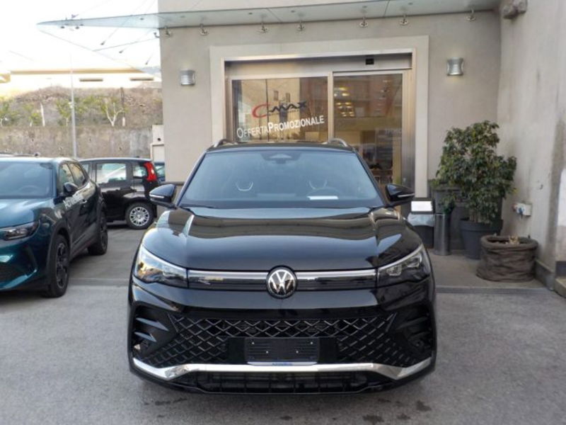 Volkswagen Tiguan 2.0 tdi R-Line 150cv dsg