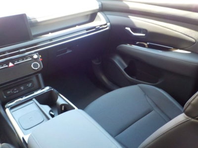 Hyundai Tucson 1.6 hev Exellence 4wd auto (7)