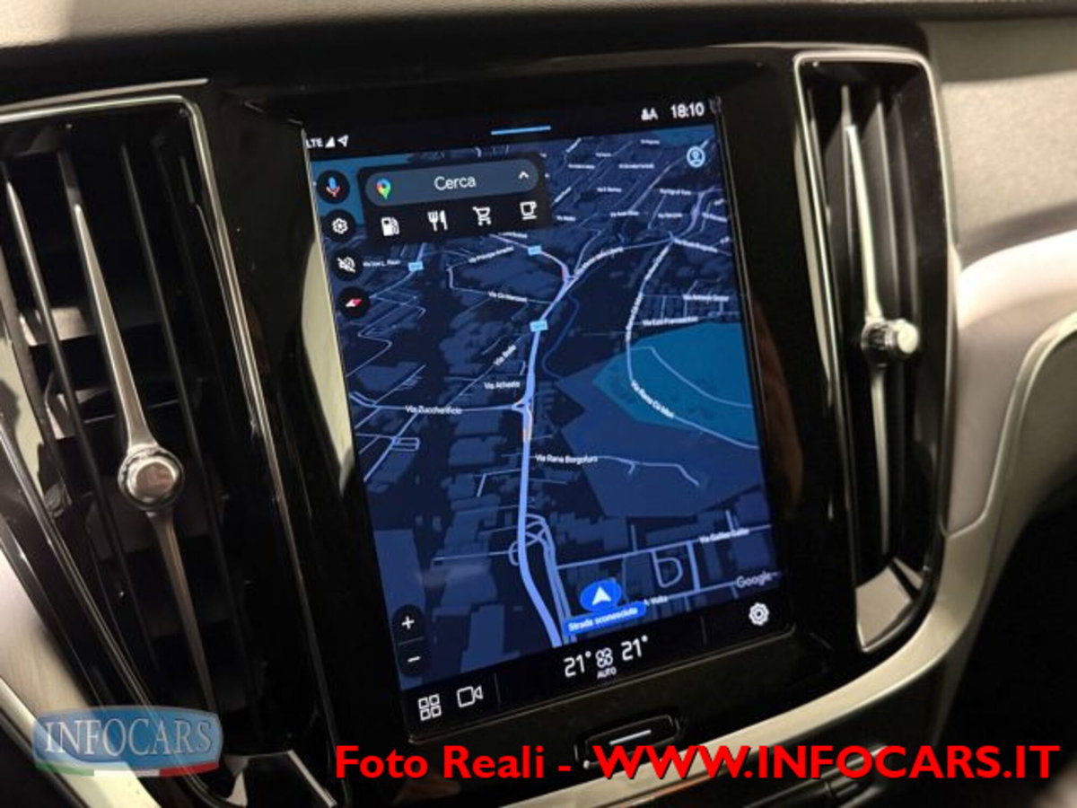 Volvo V60 B4 (d) automatico Core (15)