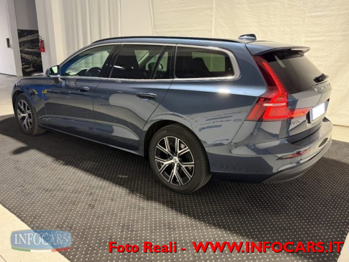 Volvo V60 B4 (d) automatico Core (2)