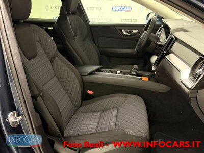 Volvo V60 B4 (d) automatico Core (6)