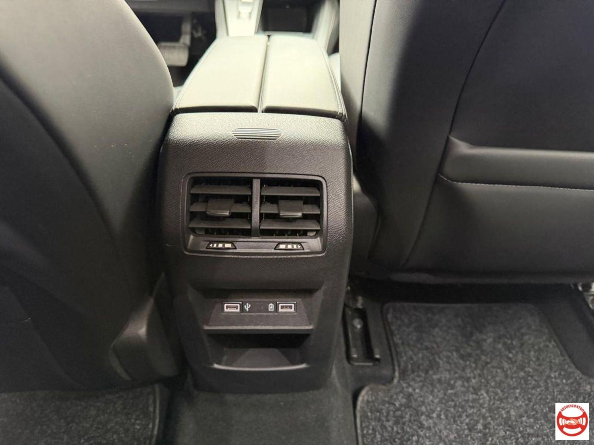 Peugeot 308 BlueHDi 130 S&S EAT8 Allure Pack (19)