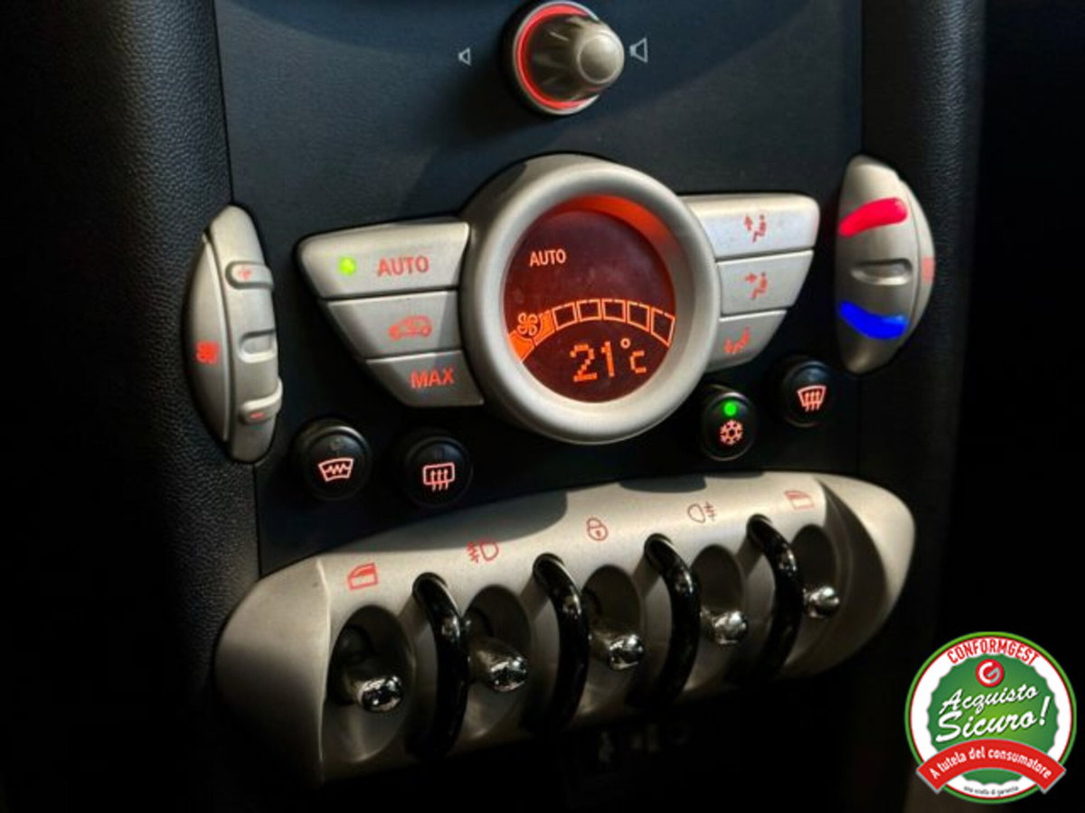 MINI Mini 1.6 16V Cooper S (15)