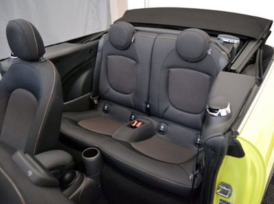 MINI Mini Cabrio 1.5 Cooper Essential Cabrio (4)