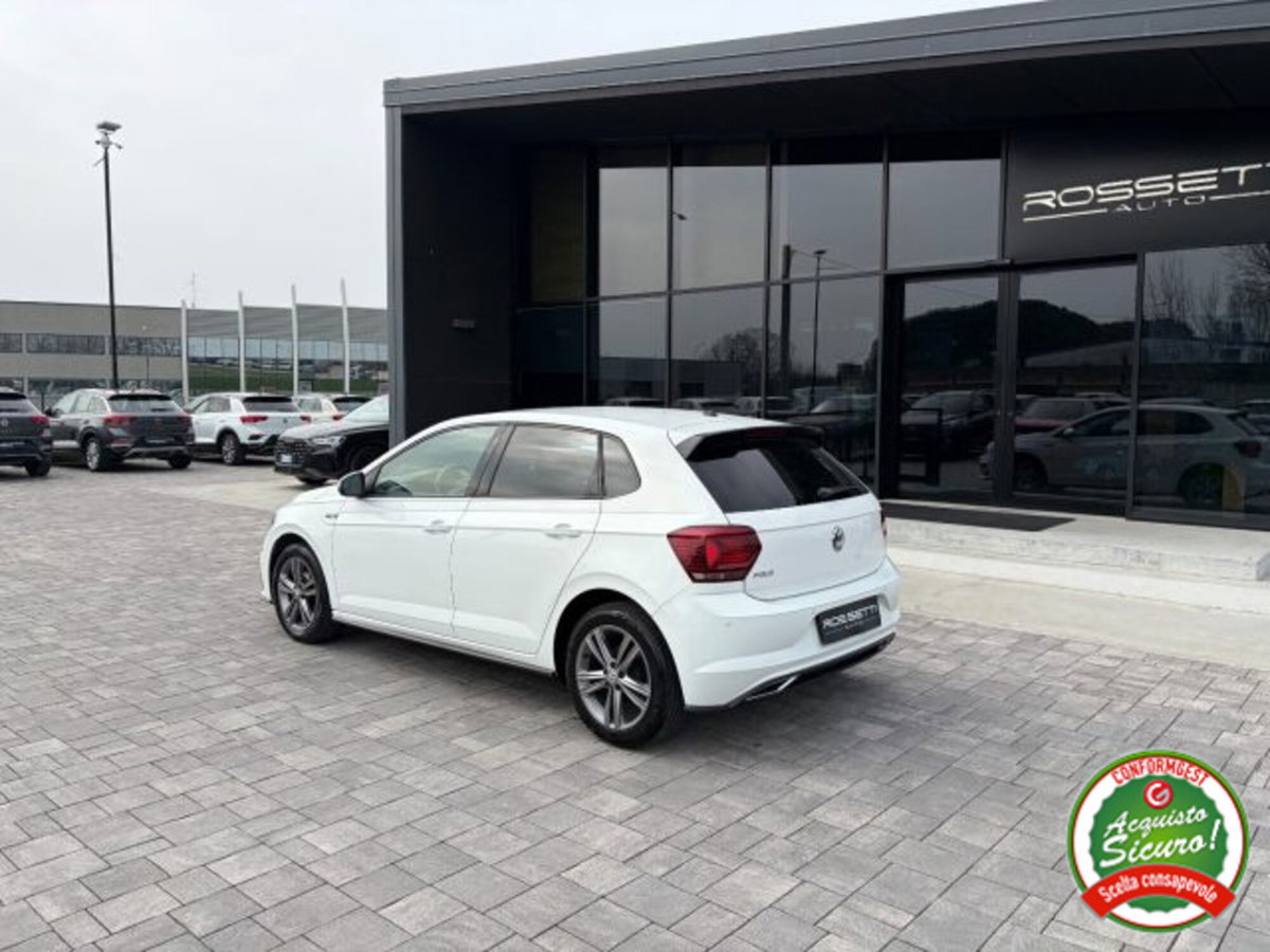 Volkswagen Polo 1.0 Young 80cv (10)