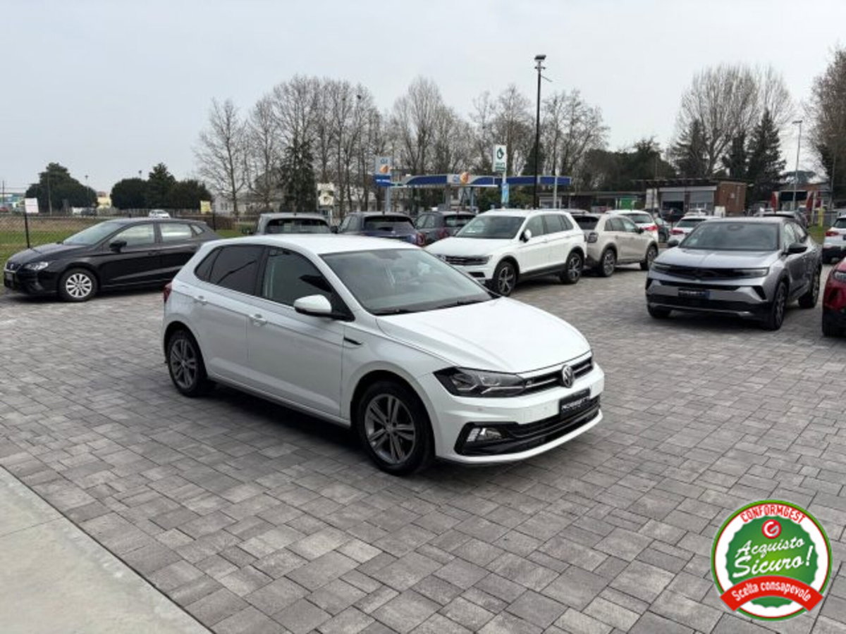 Volkswagen Polo 1.0 Young 80cv (6)