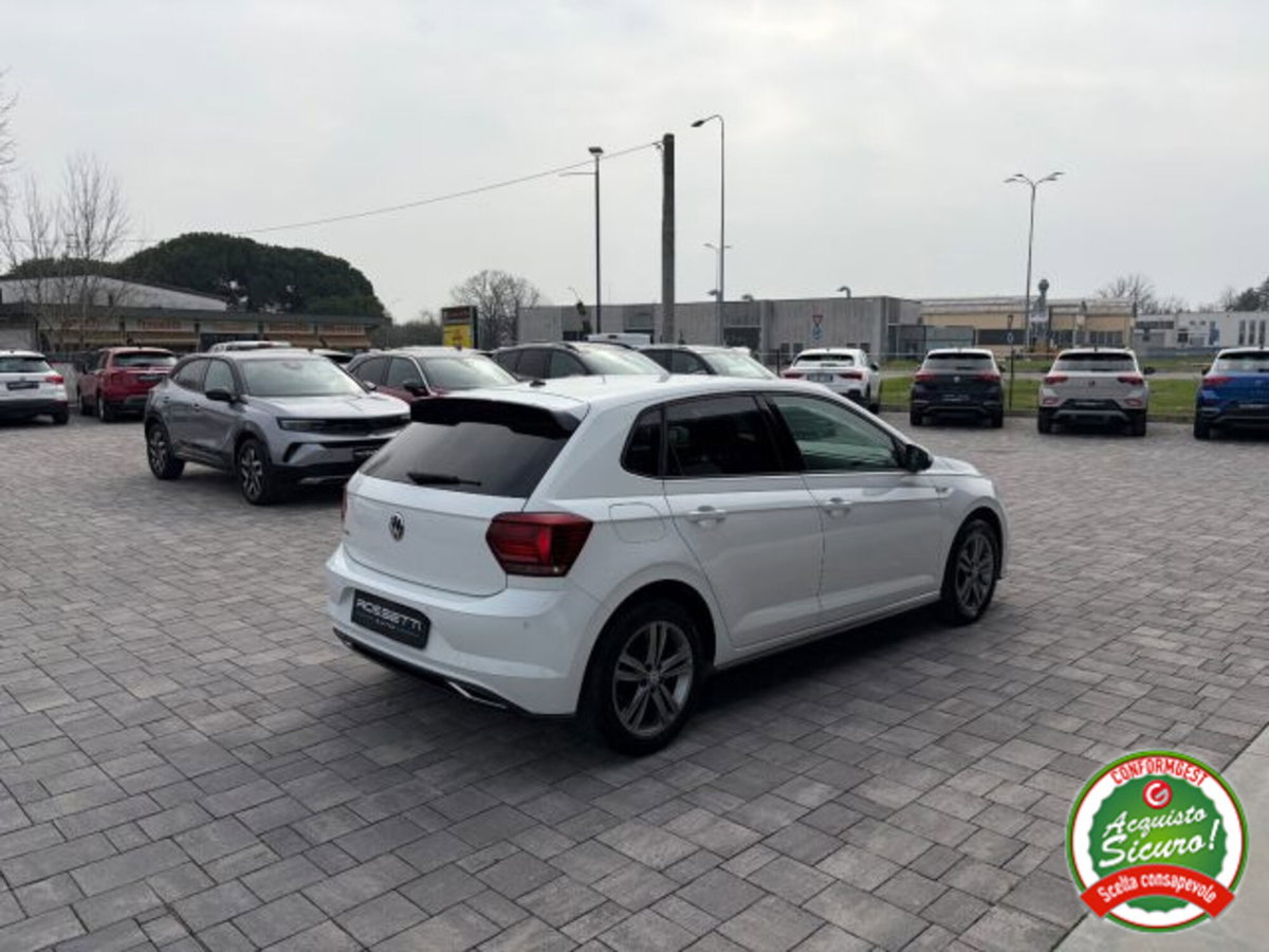Volkswagen Polo 1.0 Young 80cv (9)