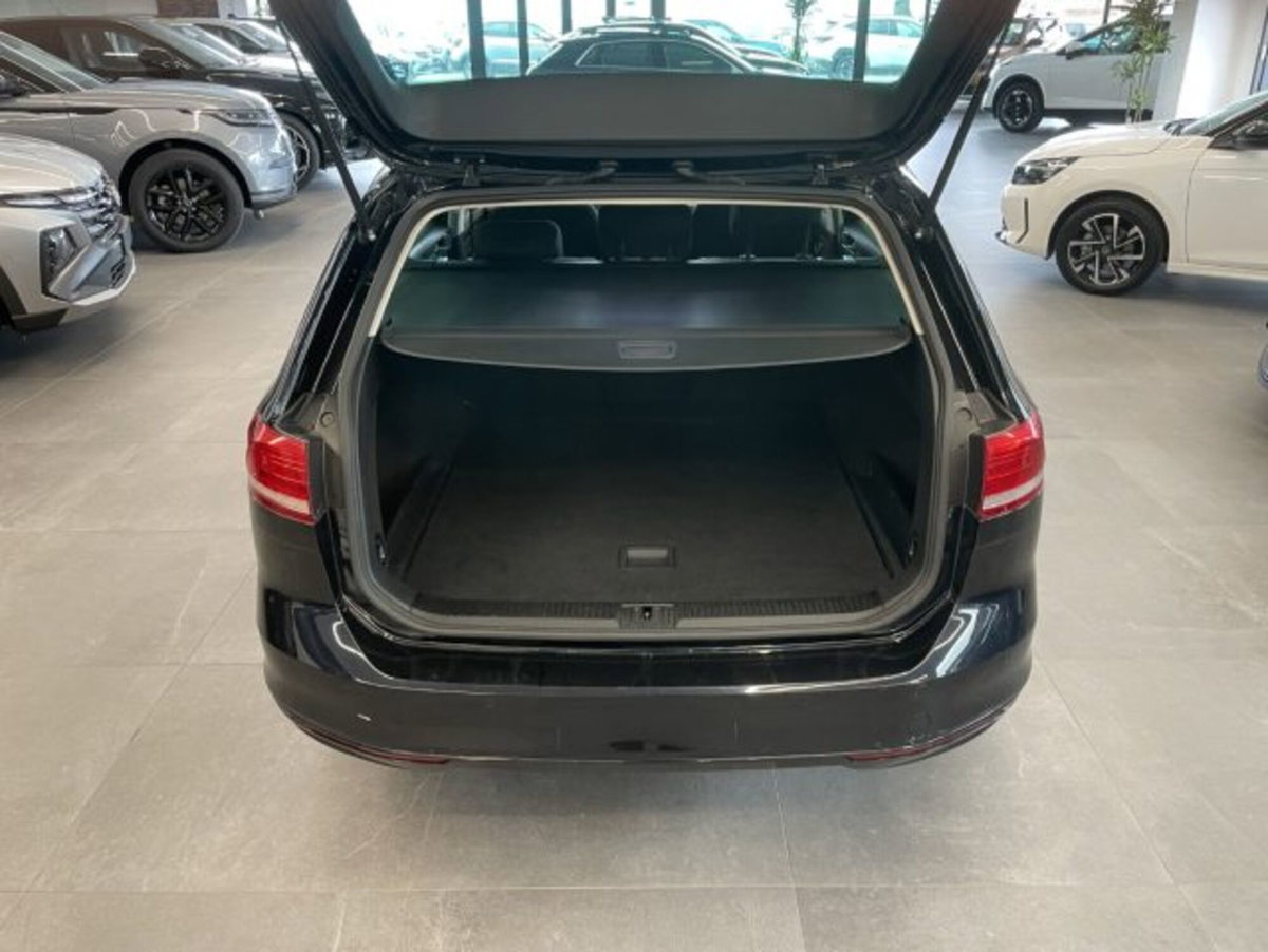 Volkswagen Passat Variant 1.6 TDI Business BlueMotion Technology (5)