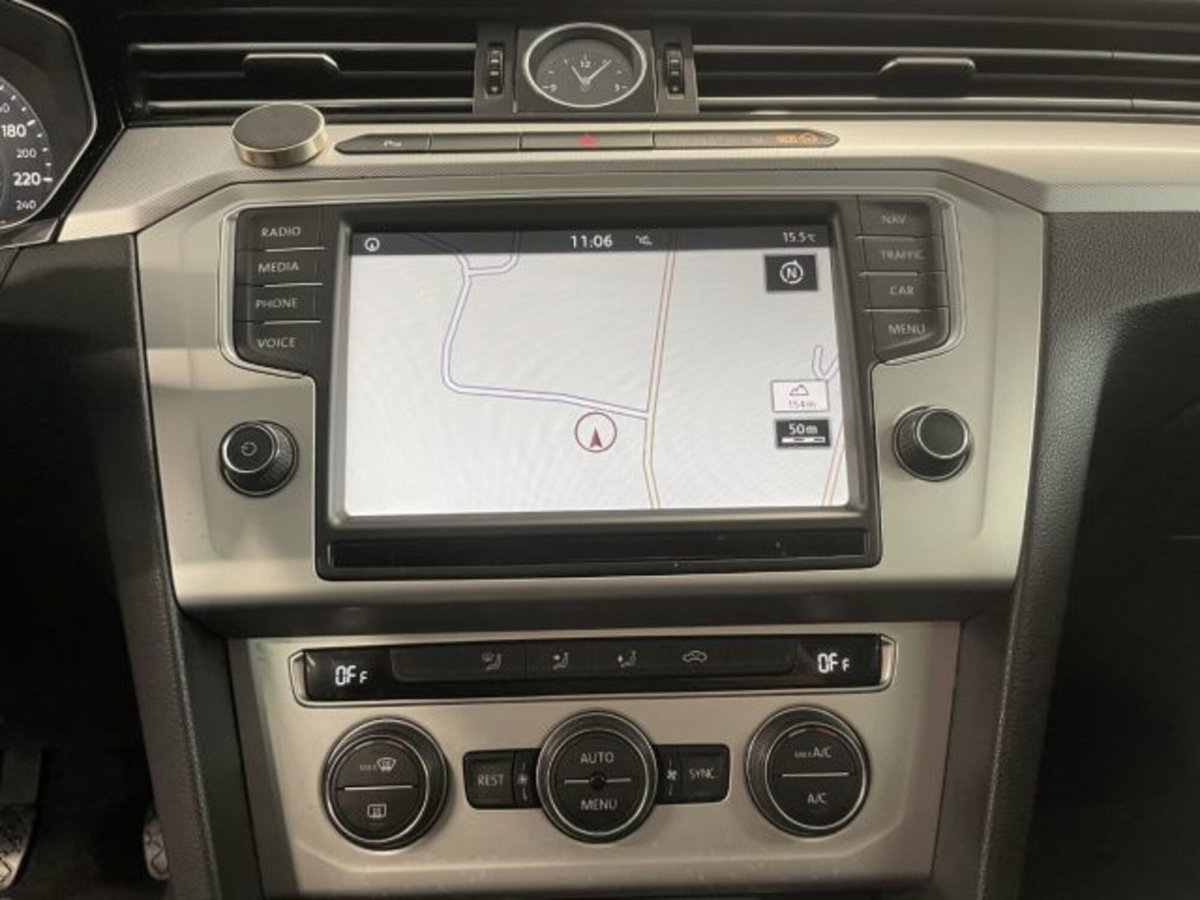 Volkswagen Passat Variant 1.6 TDI Business BlueMotion Technology (7)