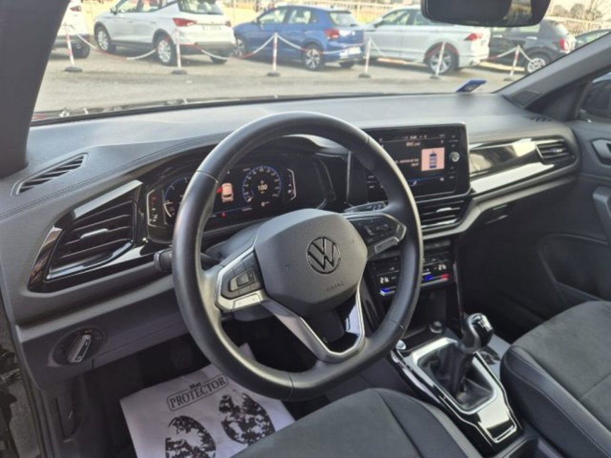 Volkswagen T-Roc 2.0 tdi Style 115cv (10)