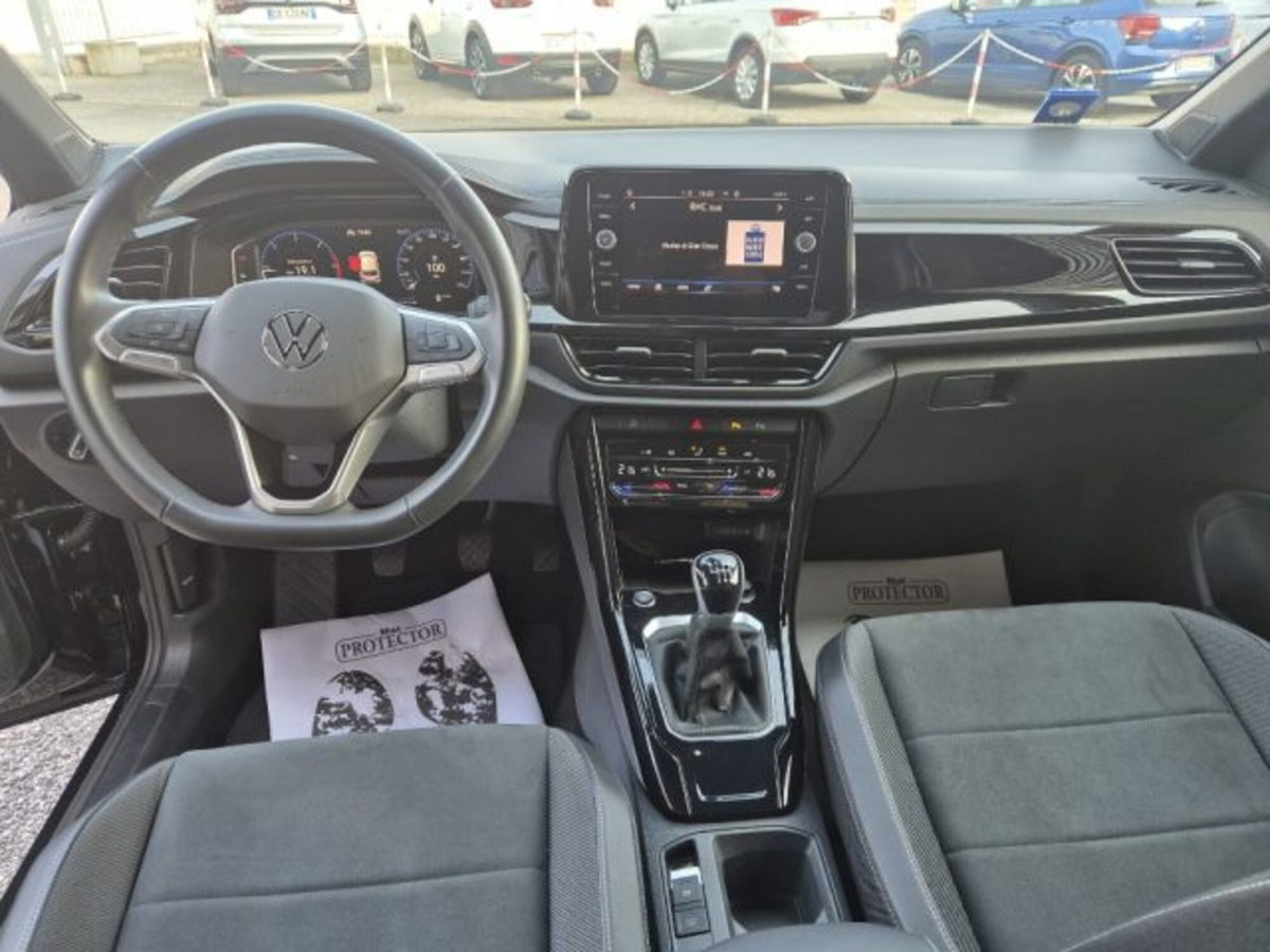 Volkswagen T-Roc 2.0 tdi Style 115cv (12)