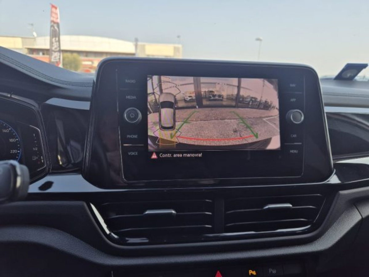 Volkswagen T-Roc 2.0 tdi Style 115cv (15)
