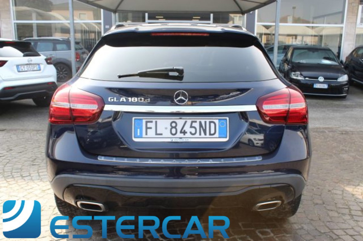 Mercedes-Benz GLA SUV 180 d Enduro (14)