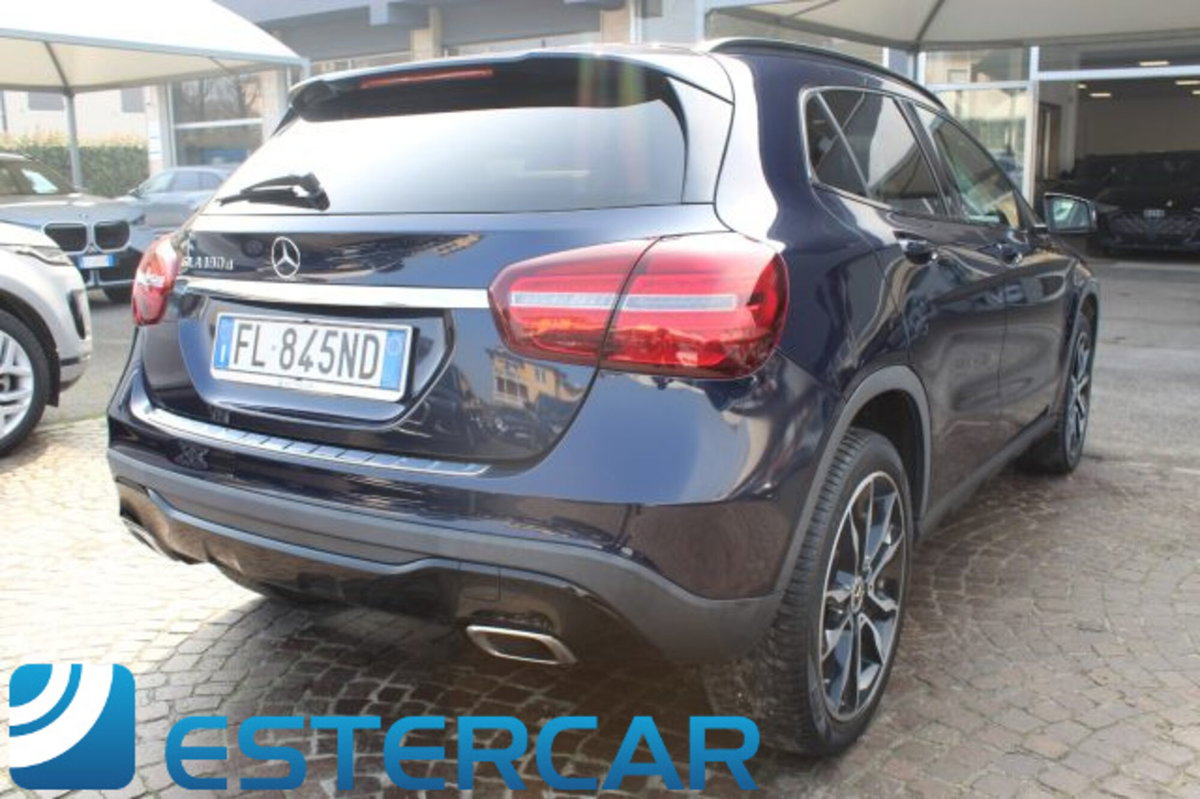 Mercedes-Benz GLA SUV 180 d Enduro (2)