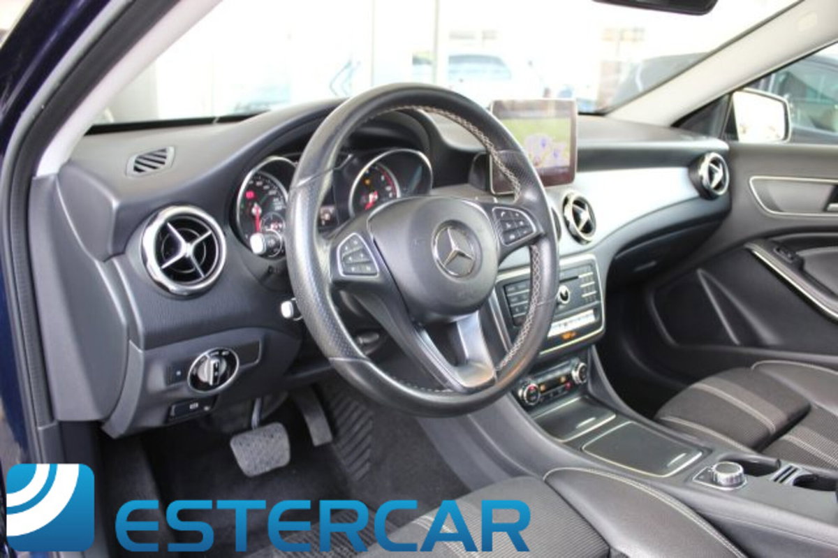 Mercedes-Benz GLA SUV 180 d Enduro (3)