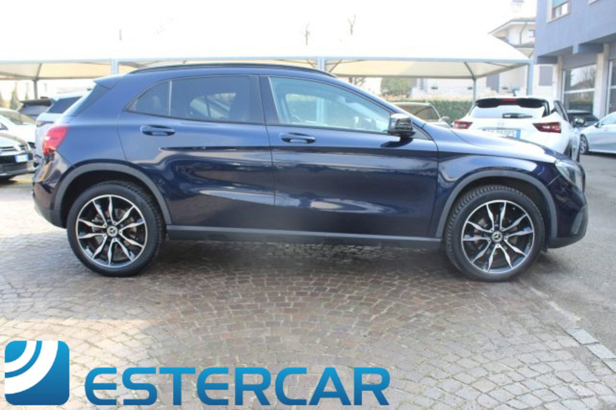 Mercedes-Benz GLA SUV 180 d Enduro (9)