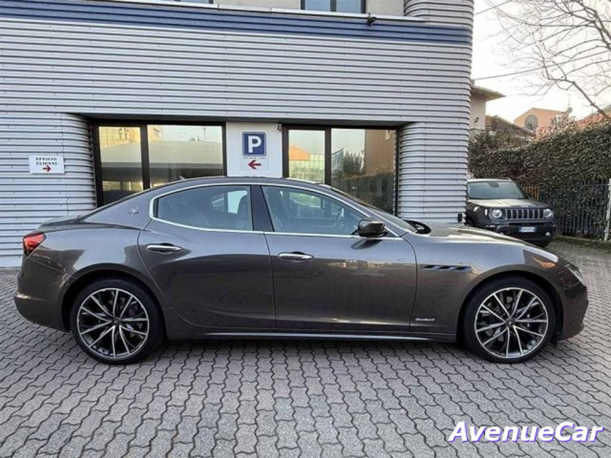Maserati Ghibli Ghibli L4 330 CV MHEV Gransport (4)
