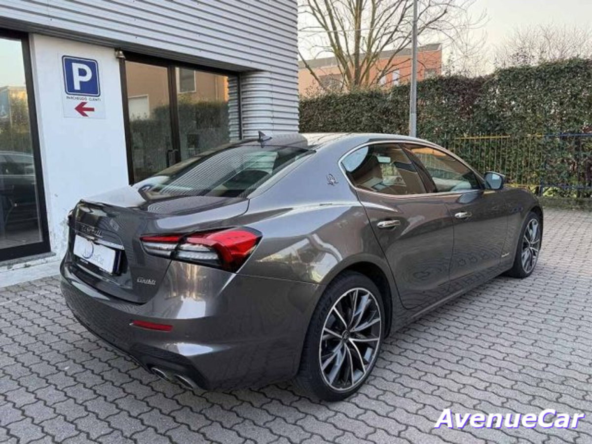 Maserati Ghibli Ghibli L4 330 CV MHEV Gransport (5)
