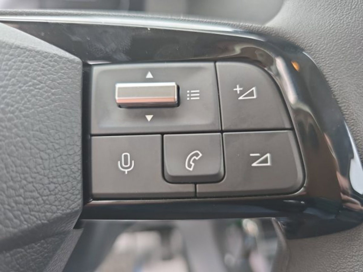 Peugeot Traveller BlueHDi 180 S&S EAT8 Long Active (17)