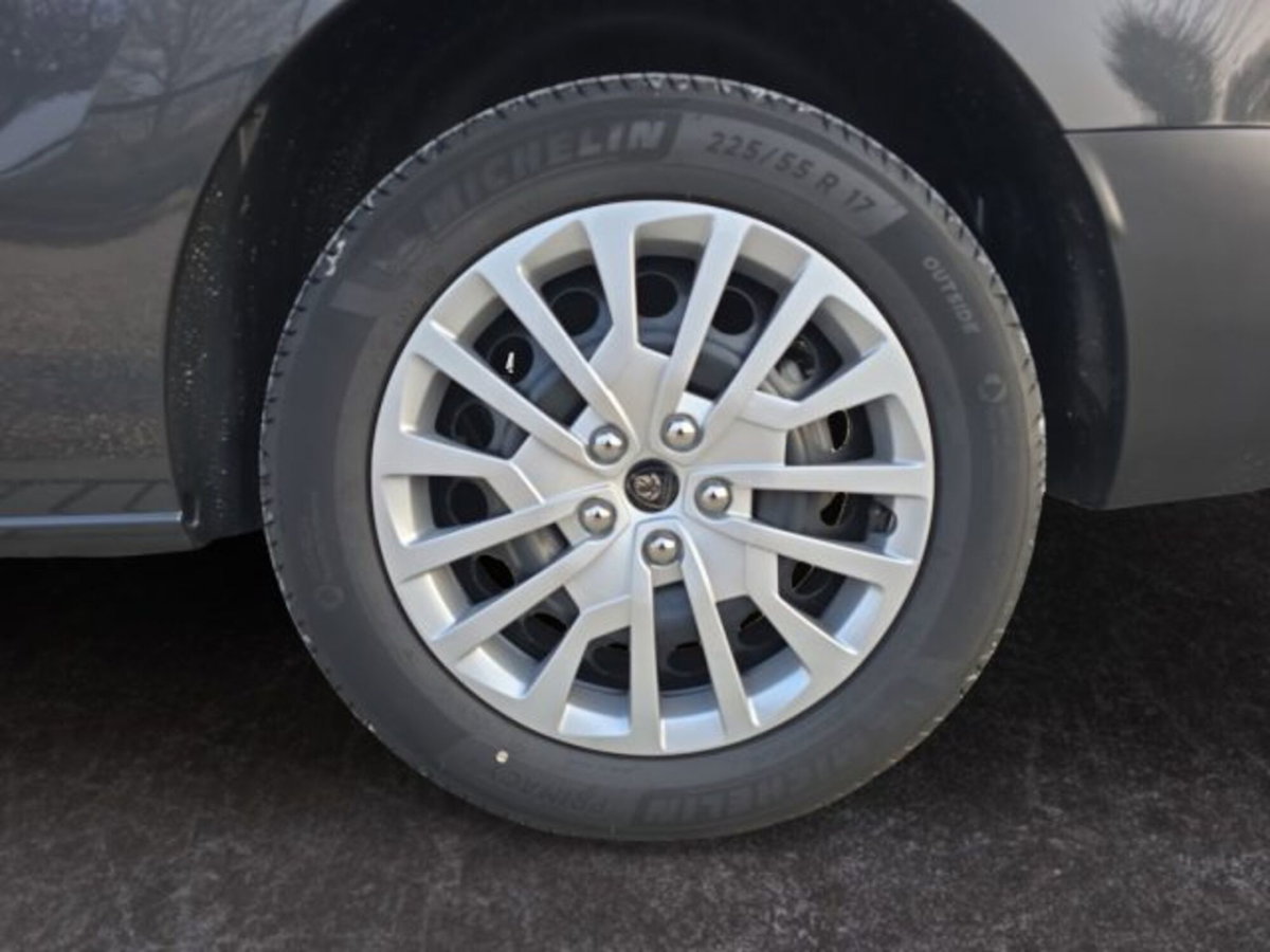 Peugeot Traveller BlueHDi 180 S&S EAT8 Long Active (7)