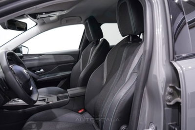 Peugeot 408 1.2 hybrid Allure 136cv e-dsc6 (11)