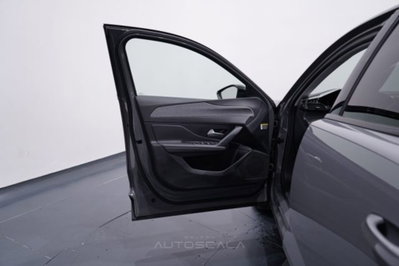 Peugeot 408 1.2 hybrid Allure 136cv e-dsc6 (9)